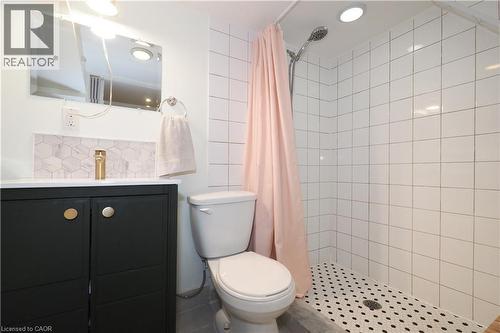123 Samuel Street, Kitchener, ON - Indoor Photo Showing Bathroom