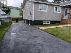 large Driveway with rear yard access - 