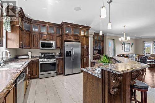 5 Haleys Place, Flatrock, NL - Indoor Photo Showing Kitchen With Upgraded Kitchen