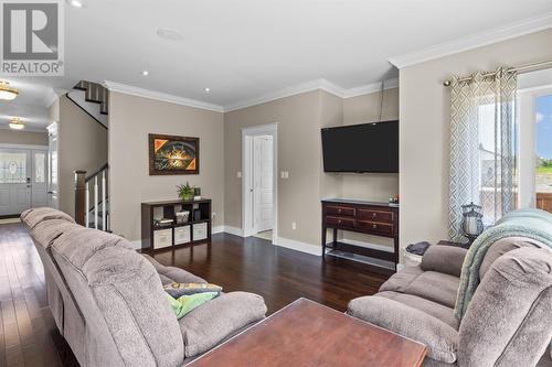 5 Haleys Place, Flatrock, NL - Indoor Photo Showing Living Room
