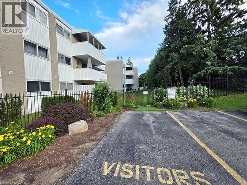 24 Mooregate Crescent Unit# 103, Kitchener, ON - Outdoor