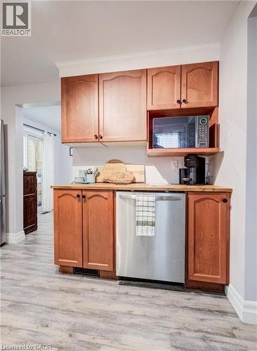 316 Ristau Place, Kitchener, ON - Indoor Photo Showing Kitchen