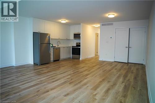 40 PALACE Street Unit# K9 , Kitchener, Ontario N2E 0J3 2