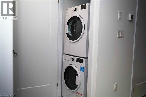 40 PALACE Street Unit# K9 , Kitchener, Ontario N2E 0J3 5