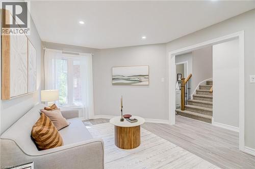 1190 Windgrove Square, Pickering, ON - Indoor