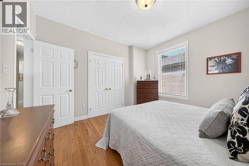 156 E Simcoe Street E, Hamilton, ON - Indoor Photo Showing Bedroom