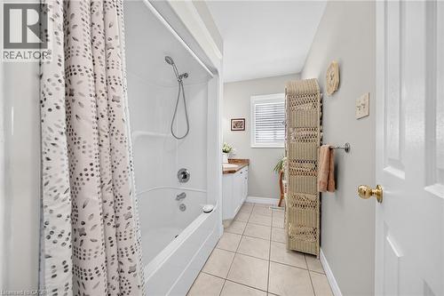 156 E Simcoe Street E, Hamilton, ON - Indoor Photo Showing Bathroom