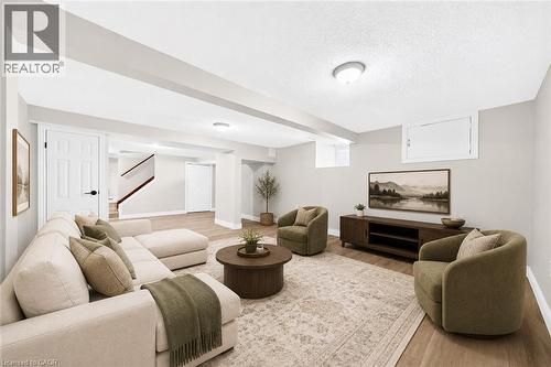 156 E Simcoe Street E, Hamilton, ON - Indoor Photo Showing Living Room