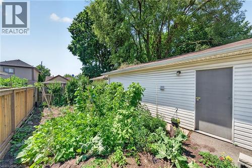 156 E Simcoe Street E, Hamilton, ON - Outdoor
