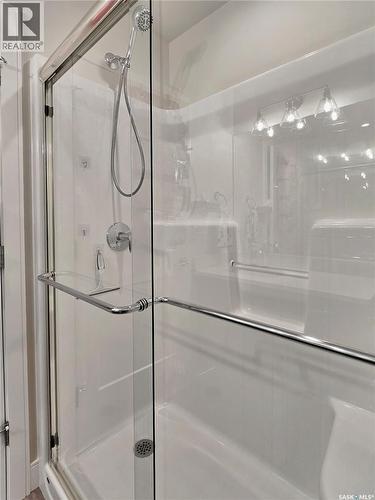 4 437 Palmer Crescent, Warman, SK - Indoor Photo Showing Bathroom
