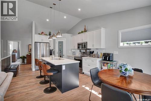 4 437 Palmer Crescent, Warman, SK - Indoor