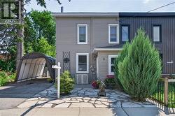 9 DAVIDSON Street  Cambridge, ON N1S 2T8