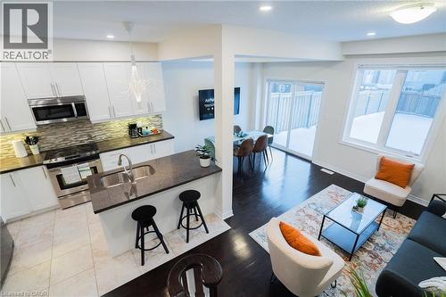44 Medici Lane, Hamilton, ON - Indoor Photo Showing Kitchen