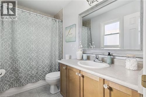2163 Sutton Drive, Burlington, ON - Indoor Photo Showing Bathroom
