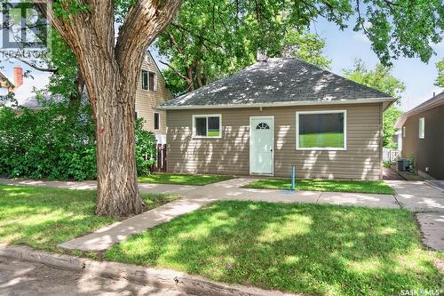 40 Iroquois STREET E  Moose Jaw, SK S6H 4S8