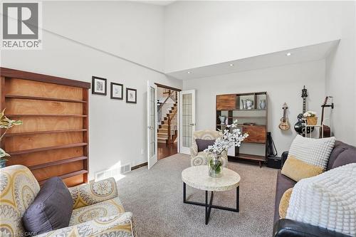 108 Highway 52, Hamilton, ON - Indoor Photo Showing Living Room