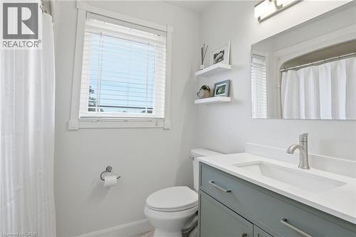 108 Highway 52, Hamilton, ON - Indoor Photo Showing Bathroom