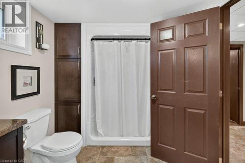100 Alderson Drive, Hamilton, ON - Indoor Photo Showing Bathroom