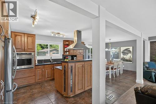 100 Alderson Drive, Hamilton, ON - Indoor Photo Showing Kitchen