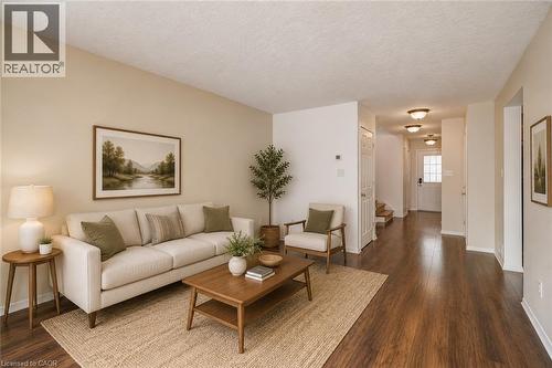 760 Paris Boulevard, Waterloo, ON - Indoor Photo Showing Living Room