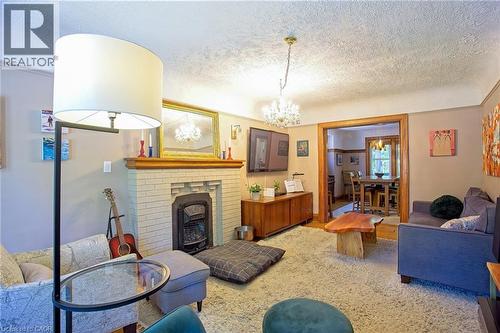 32 Dalewood Crescent, Hamilton, ON - Indoor Photo Showing Living Room With Fireplace