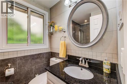 215 Forestwood Drive, Kitchener, ON - Indoor Photo Showing Bathroom