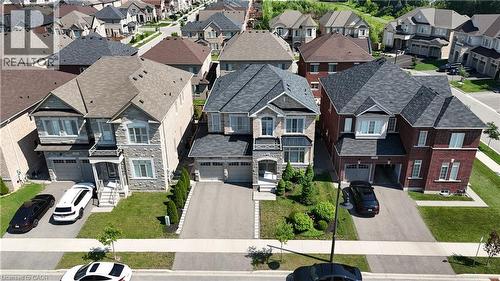 39 Avanti Crescent, Waterdown, ON - Outdoor With Facade