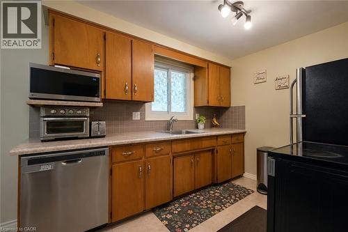 165 Selkirk Drive, Kitchener, ON - Indoor Photo Showing Kitchen