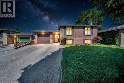 43 HOBART Crescent  Brantford, ON N3P 1V5
