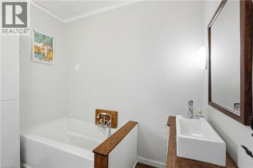 356 Hughson Street, Hamilton, ON - Indoor Photo Showing Bathroom