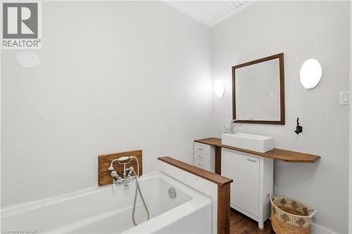 356 Hughson Street, Hamilton, ON - Indoor Photo Showing Bathroom