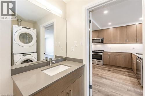 72 Erb Street E Unit# 102, Waterloo, ON - Indoor Photo Showing Laundry Room