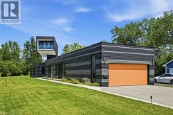 888 EDGEMERE Road Fort Erie, ON L2A 1A8