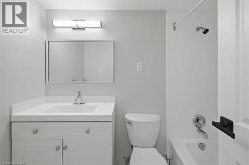 1968 Main Street W Unit# 404, Hamilton, ON - Indoor Photo Showing Bathroom