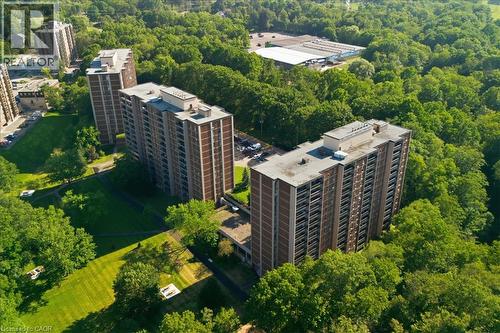 1968 Main Street W Unit# 404, Hamilton, ON - Outdoor