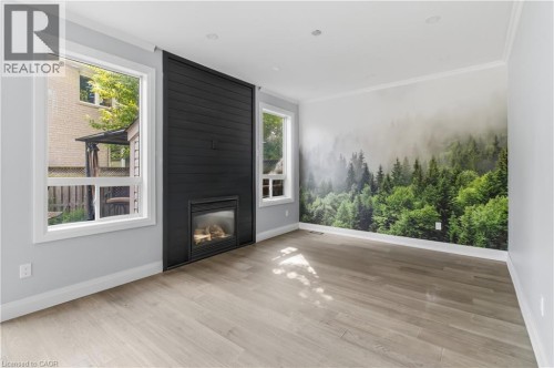 930 Lancaster Boulevard, Milton, ON - Indoor Photo Showing Living Room With Fireplace