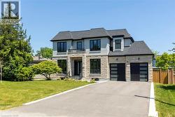 455 SAMFORD Place Oakville, ON L6L 4E7