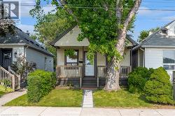 25 MCKINSTRY Street  Hamilton, ON L8L 6C2