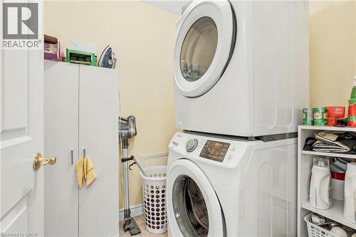 1201 North Shore Boulevard E Unit# 1003, Burlington, ON - Indoor Photo Showing Laundry Room