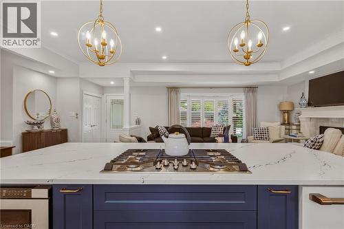 302 Harmony Road, Hamilton, ON - Indoor Photo Showing Kitchen