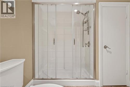 302 Harmony Road, Hamilton, ON - Indoor Photo Showing Bathroom