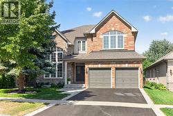 2203 TURNBERRY Road  Burlington, ON L7M 4P9
