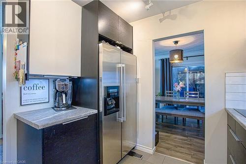 2387 Cyprus Avenue, Burlington, ON - Indoor