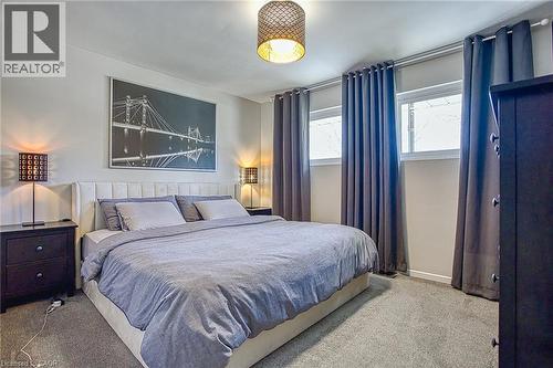 2387 Cyprus Avenue, Burlington, ON - Indoor Photo Showing Bedroom