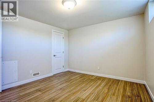 2387 Cyprus Avenue, Burlington, ON - Indoor Photo Showing Other Room