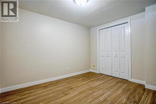 2387 Cyprus Avenue, Burlington, ON - Indoor Photo Showing Other Room