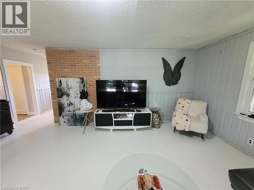 879 West 5Th Street, Hamilton, ON - Indoor
