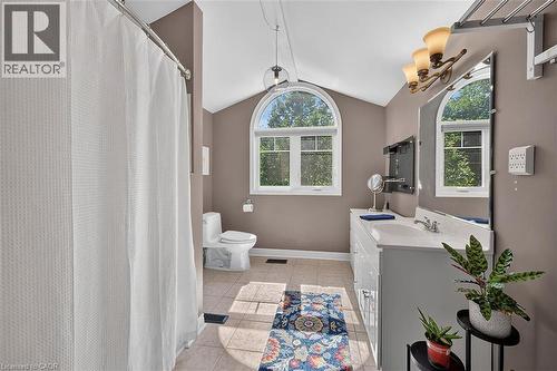 181 Central Drive, Ancaster, ON - Indoor Photo Showing Bathroom