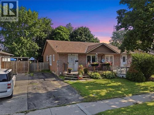 16 PALOMINO Drive  Brantford, ON N3P 1J7