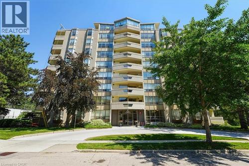 8 VILLAGE Green Unit# 807  Stoney Creek, ON L8G 5B8